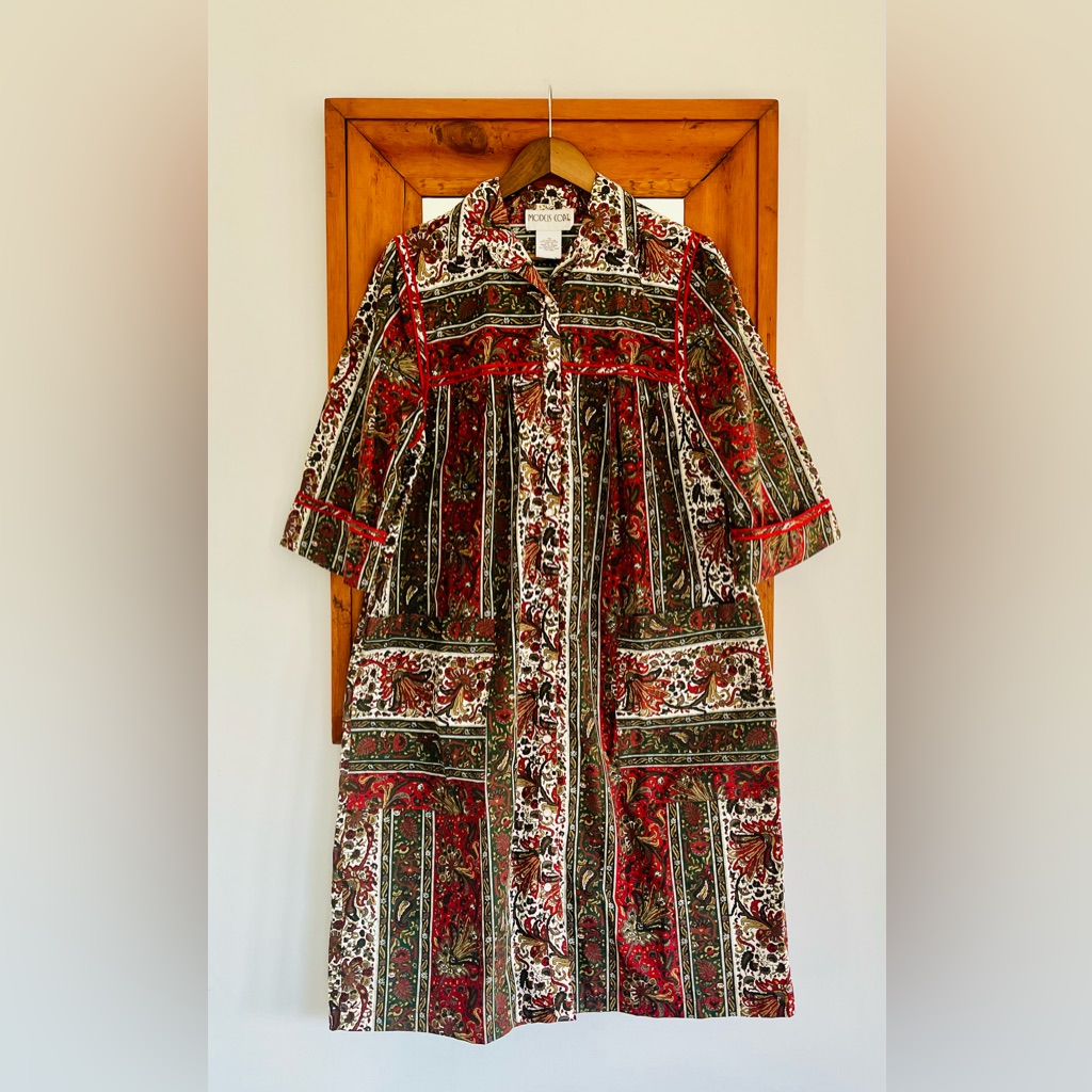 1970s Vintage House Coat